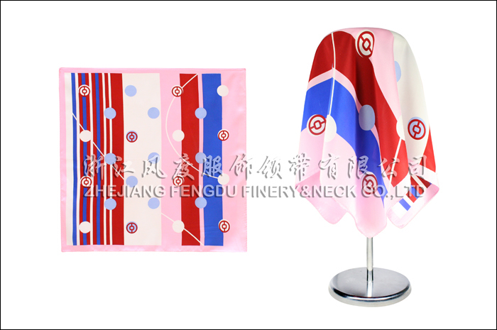 中國銀行 真絲中方巾 規格：60x60