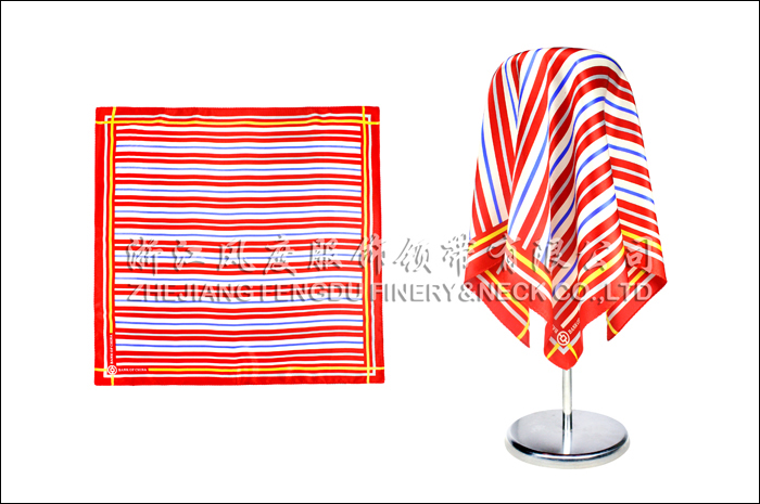 中國銀行 真絲中方巾 規格：60x60