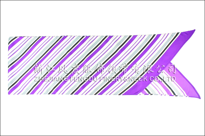 鞍山銀行 仿絲大長巾 規格：130x20cm