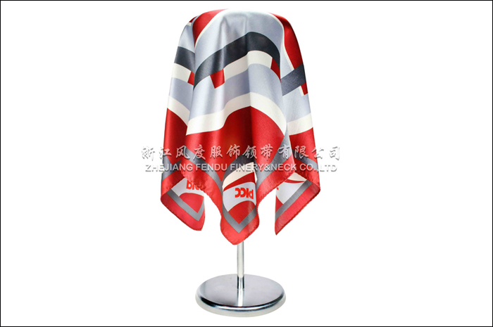 PICC保險 真絲小方巾 規格：53x53cm