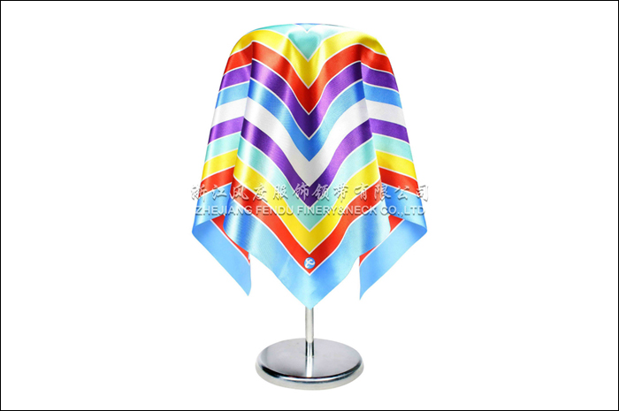 電信 仿絲小方巾 規格：53x53cm