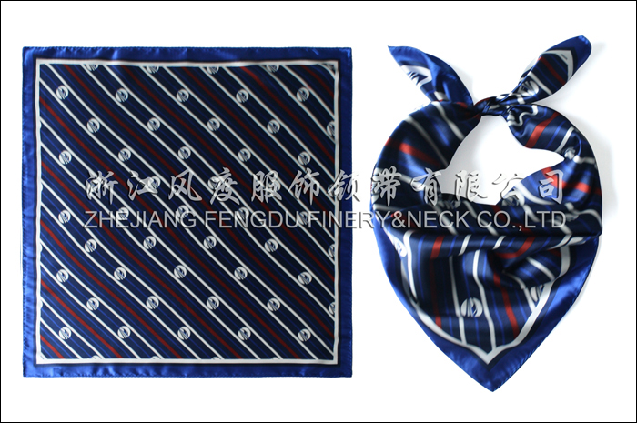 蘭州軌道 仿絲小方巾 規格：53x53cm