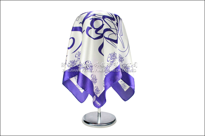 中國郵輪 真絲大方巾 規格：83x83cm