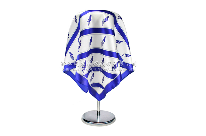 重慶輕軌 真絲小方巾 規格：53x53cm