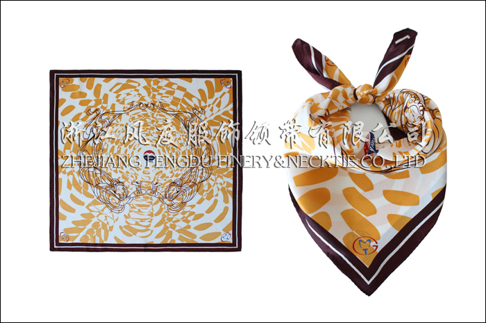 中國大禮堂 真絲小方巾 規格：53x53cm