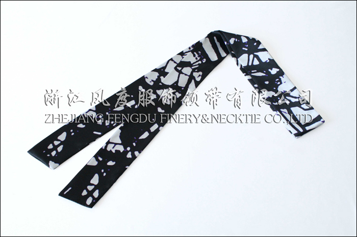 星光天地 仿絲雙層斜角長(zhǎng)巾