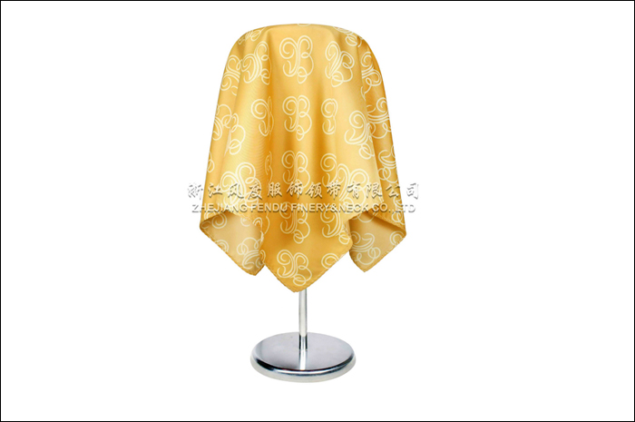 常州萬博百貨 仿絲小方巾 規格：53x53cm